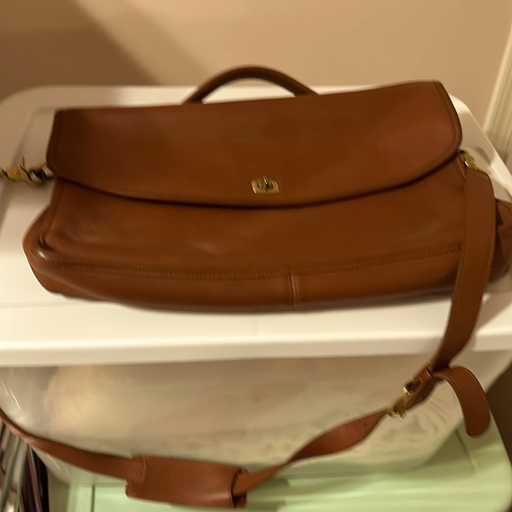 Woman’s Leather Briefcase